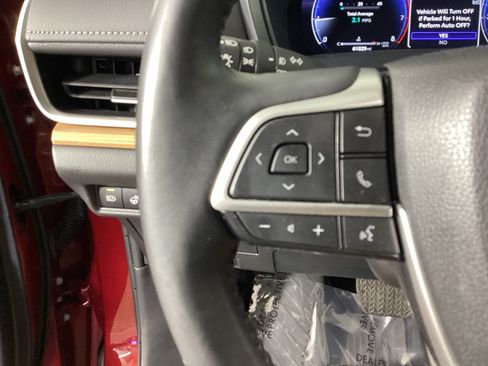 Used 2024 Toyota Grand Highlander AWD image 21