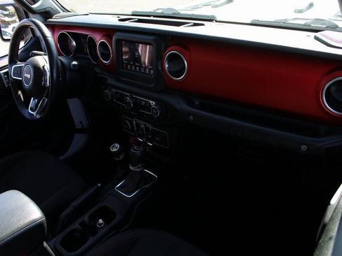 Used 2020 Jeep Wrangler Unlimited Rubicon image 17