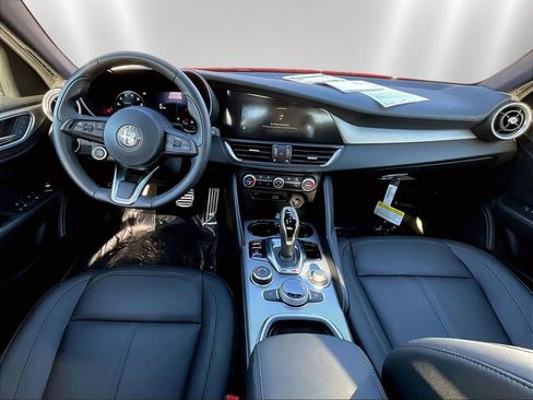 Used 2024 Alfa Romeo Giulia Ti AWD/4WD image 7
