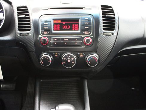 Used 2015 Kia Forte EX FWD image 17