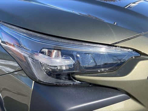 Used 2025 Subaru Outback Premium image 30