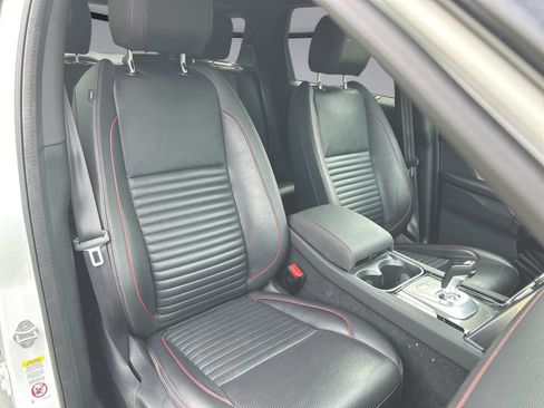 Used 2023 Land Rover Discovery Sport SE R-Dynamic AWD/4WD image 31