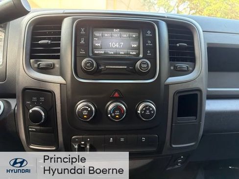 Used 2015 RAM 2500 Tradesman w/ Chrome Appearance Group AWD/4WD image 24