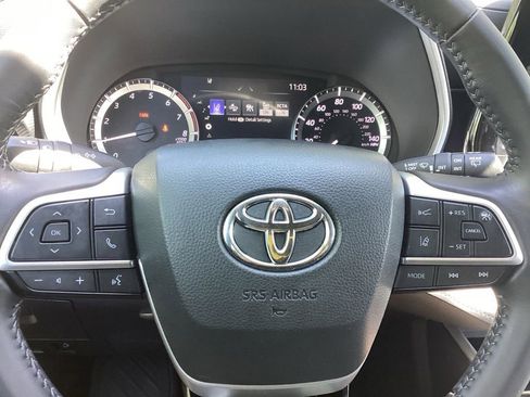 Used 2024 Toyota Highlander XSE AWD/4WD image 18