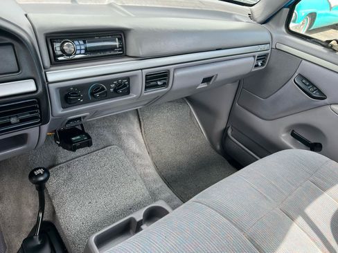 Used 1995 Ford F150 4x4 Regular Cab image 12