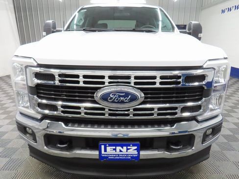 Used 2024 Ford F250 XLT AWD/4WD image 41