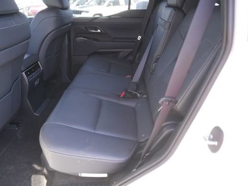 Used 2025 Lexus GX 550 w/ Cold Area Package image 13