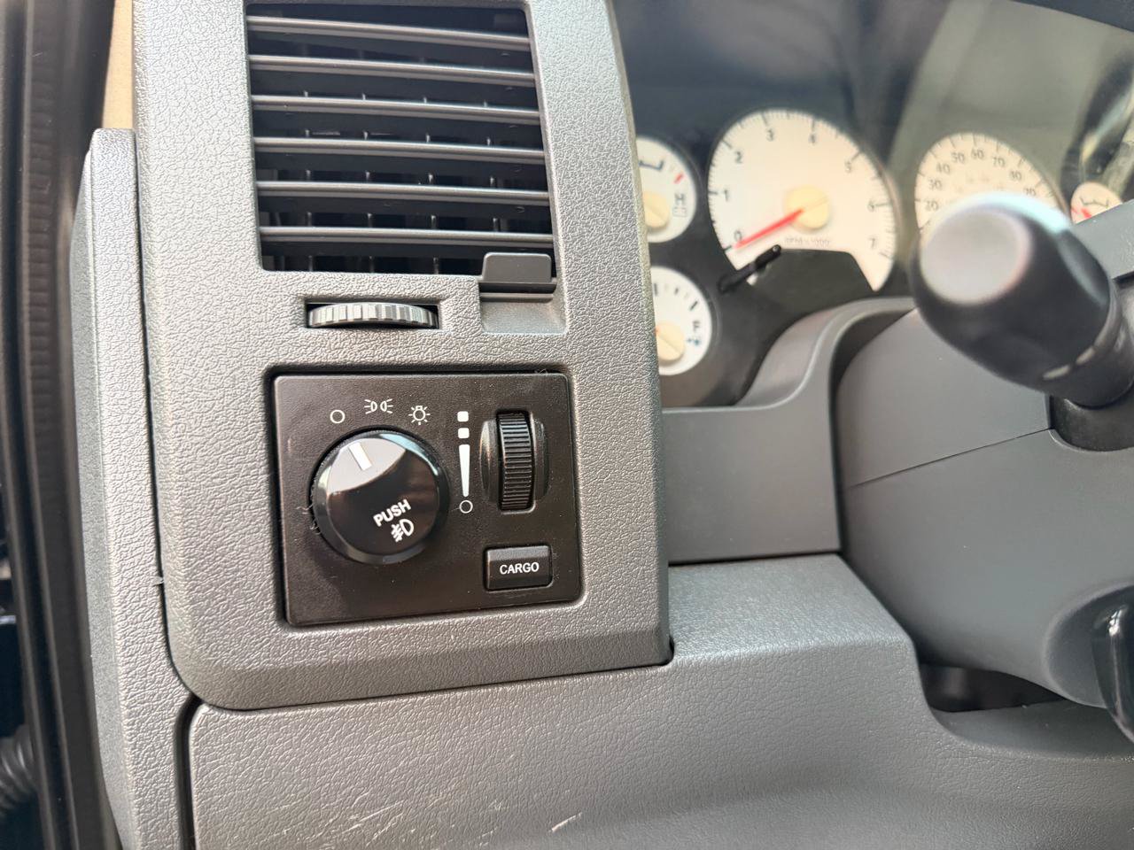 Used 2007 Dodge Ram 2500 Truck SLT AWD/4WD image 38
