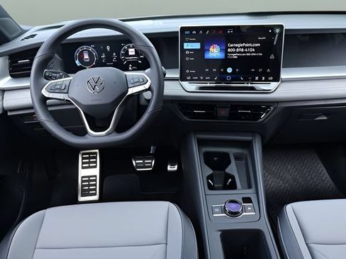 New 2026 Volkswagen Tiguan SE R-Line FWD image 14