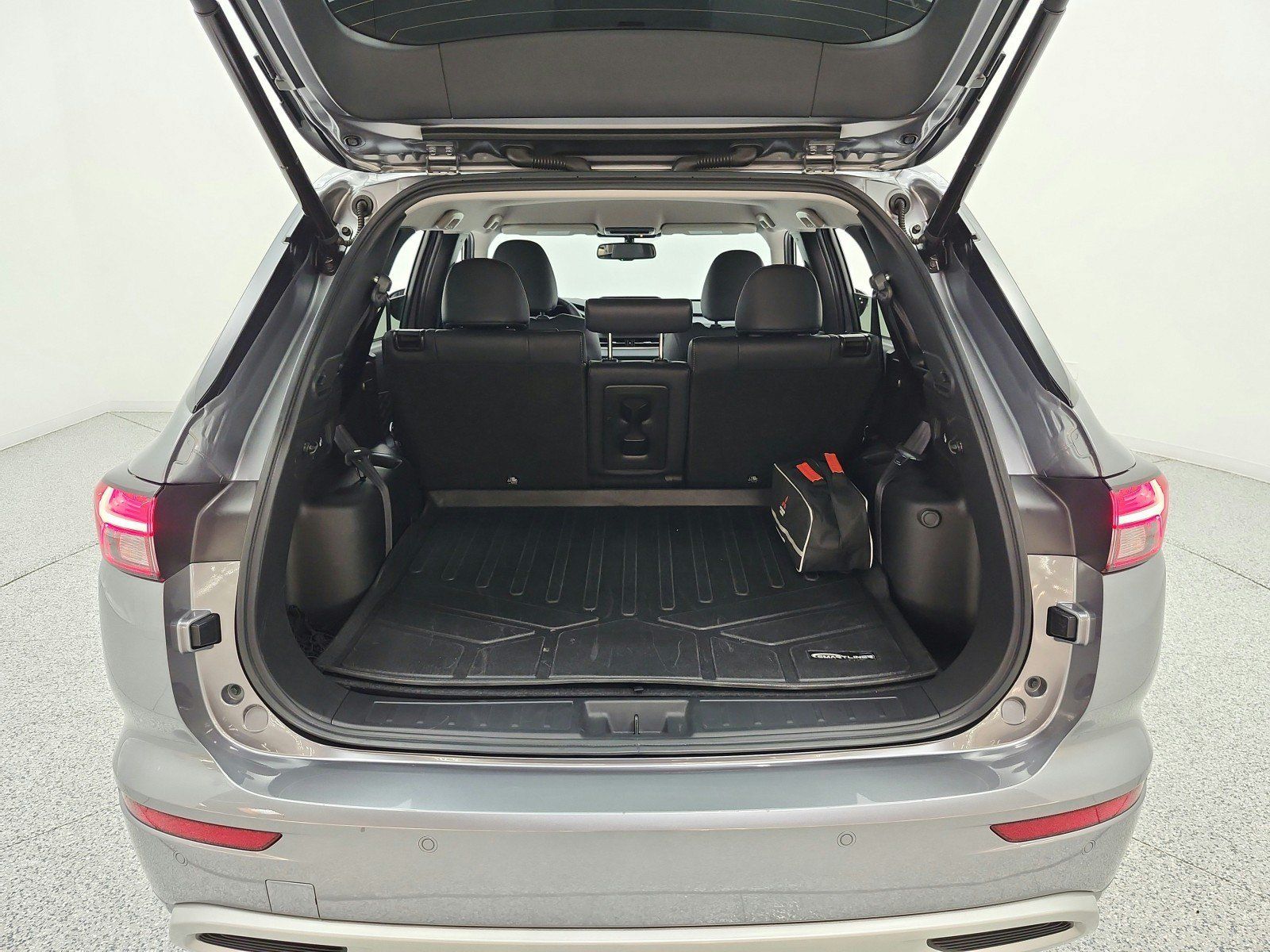 Used 2024 Mitsubishi Outlander SEL FWD image 18