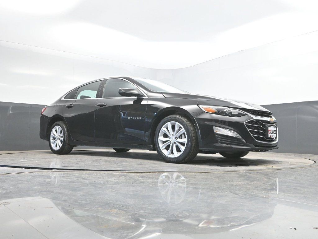 Used 2025 Chevrolet Malibu LT FWD image 29