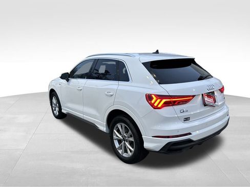 Used 2025 Audi Q3 2.0T Premium image 3