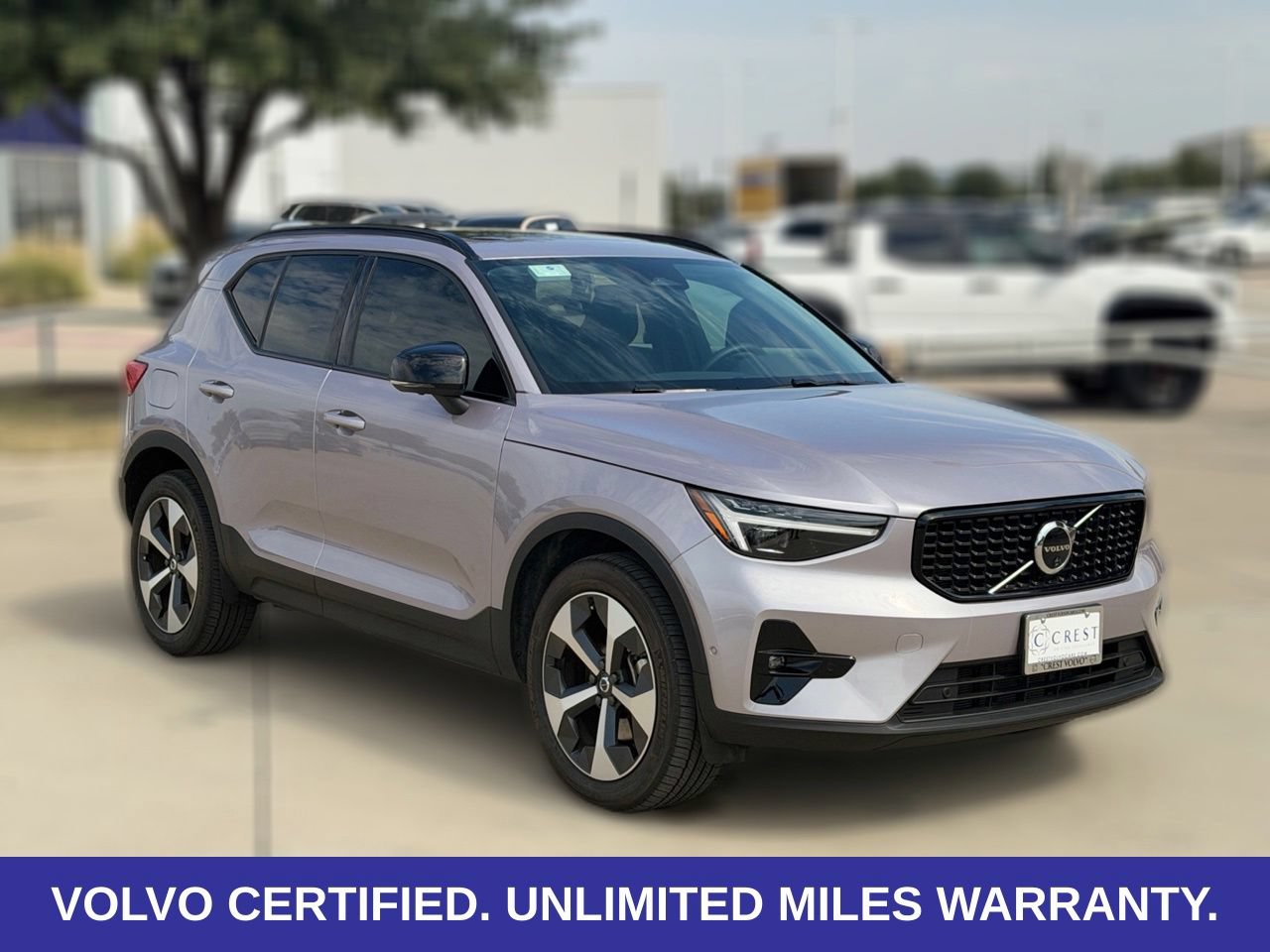 Certified 2026 Volvo XC40 B5 Plus AWD/4WD image 5