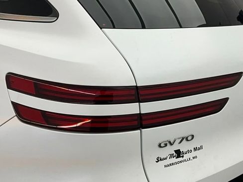 Used 2023 Genesis GV70 2.5T w/ Advanced Package AWD/4WD image 20