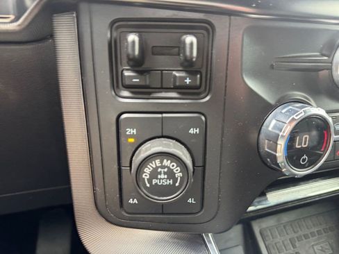 Used 2021 Ford F150 Platinum w/ Equipment Group 701A High AWD/4WD image 27