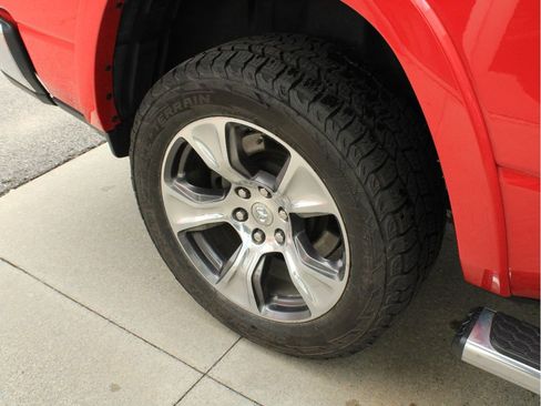 Used 2022 RAM 1500 Laramie image 13