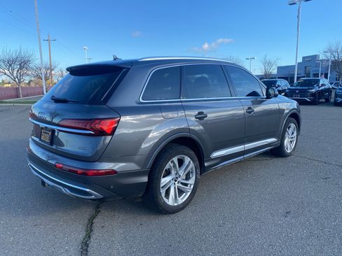 Used 2021 Audi Q7 2.0T Premium Plus w/ Executive Package image 4
