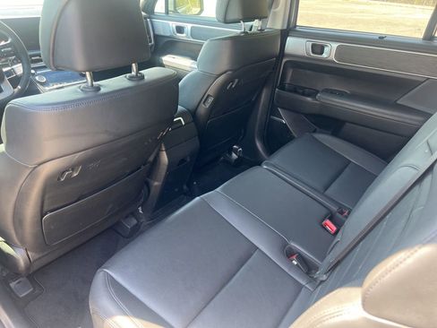 Used 2024 Hyundai Santa Fe Limited image 13