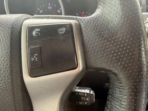 Used 2013 Toyota 4Runner Limited AWD/4WD image 22