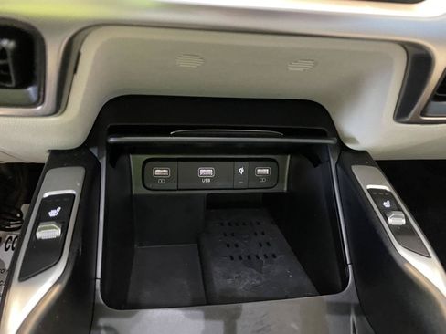 Used 2023 Kia Sorento S w/ Panoramic Sunroof Package FWD image 32