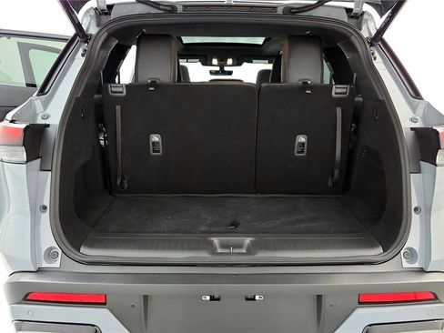 Used 2025 INFINITI QX60 Luxe w/ Black Edition image 32