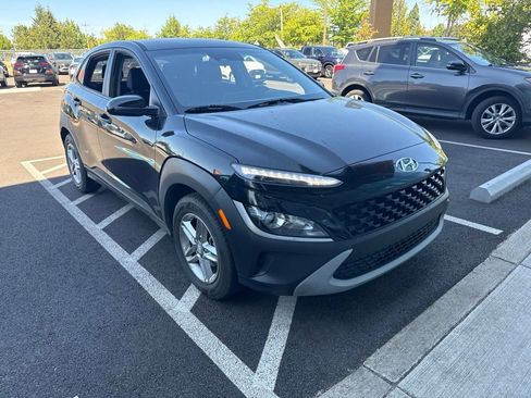 Certified 2023 Hyundai Kona SE FWD image 1
