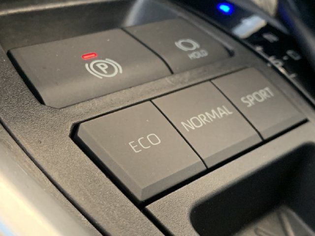 Used 2019 Toyota RAV4 XLE Premium FWD image 28
