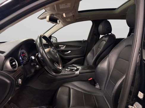 Used 2016 Mercedes-Benz GLC 300 4MATIC w/ Multimedia Package image 15