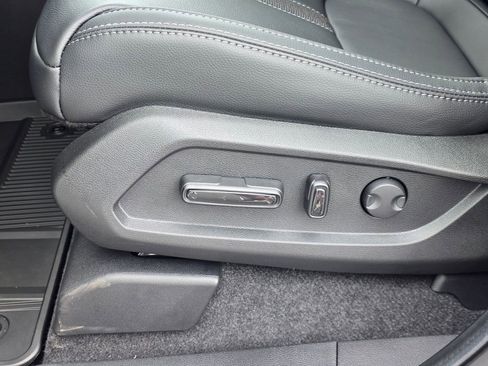 New 2025 Honda Pilot EX-L image 12