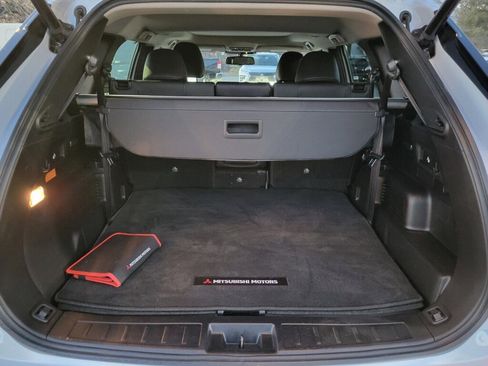 Used 2023 Mitsubishi Outlander SEL image 24