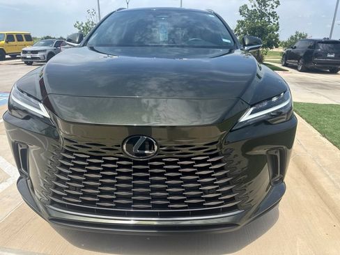 Used 2024 Lexus RX 350 Premium w/ Accessory Package (Z1) FWD image 2