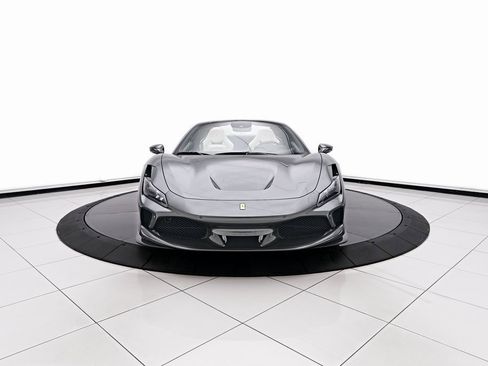 Used 2022 Ferrari F8 Tributo image 16