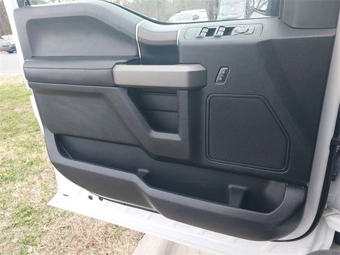 Used 2020 Ford F150 Raptor w/ Equipment Group 801A Mid image 27