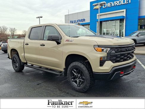 Certified 2022 Chevrolet Silverado 1500 Custom Trail Boss w/ LPO, Dark Essentials Package image 1