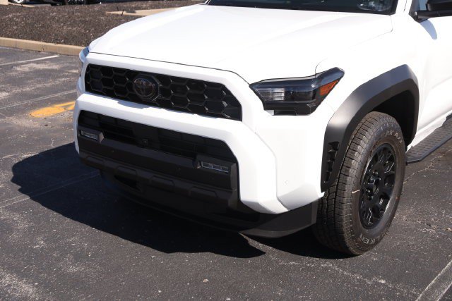 New 2026 Toyota 4Runner TRD Off-Road Premium AWD/4WD image 2