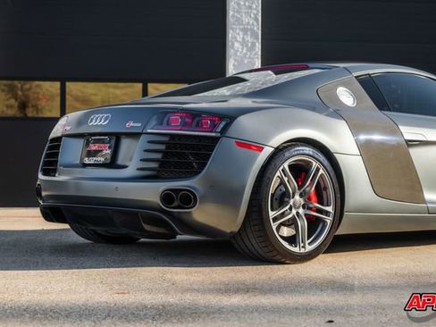 Used 2012 Audi R8 V8 image 71