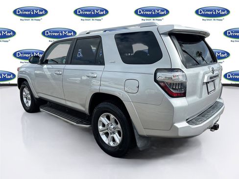 Used 2014 Toyota 4Runner SR5 Premium image 6