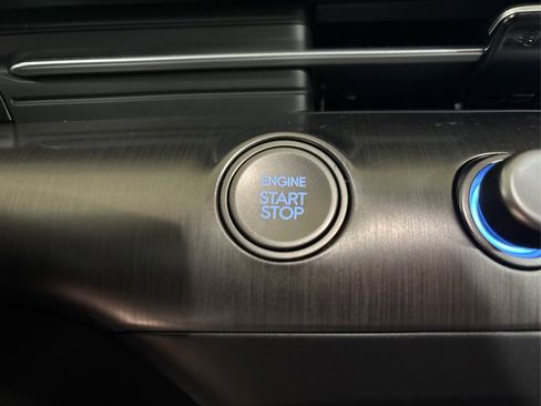 Used 2024 Hyundai Kona SEL w/ Convenience Package image 28