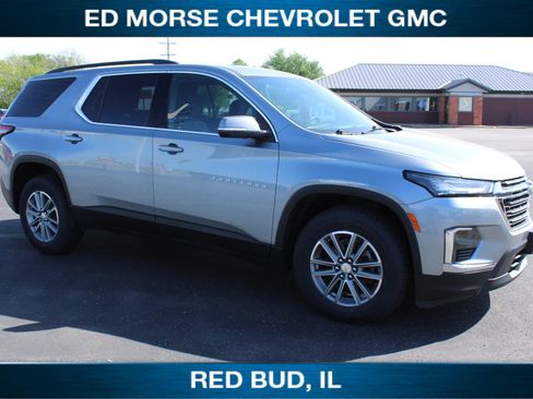 Used 2023 Chevrolet Traverse LT FWD image 1