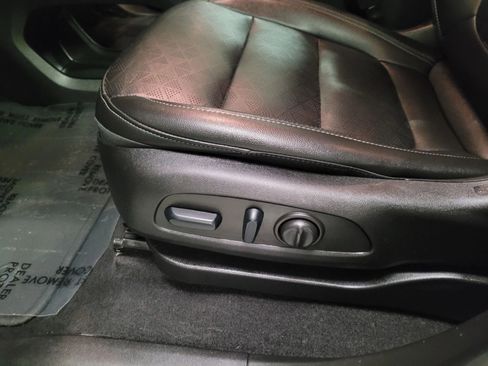 Used 2023 Chevrolet Bolt LT image 15