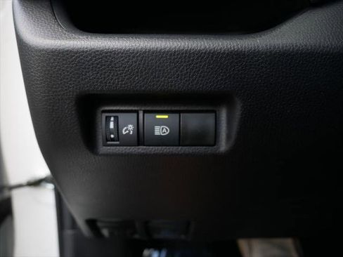 Certified 2025 Toyota RAV4 XLE AWD/4WD image 28