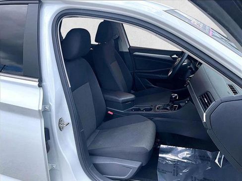 Used 2019 Volkswagen Jetta S w/ Driver Assistance Package FWD image 9
