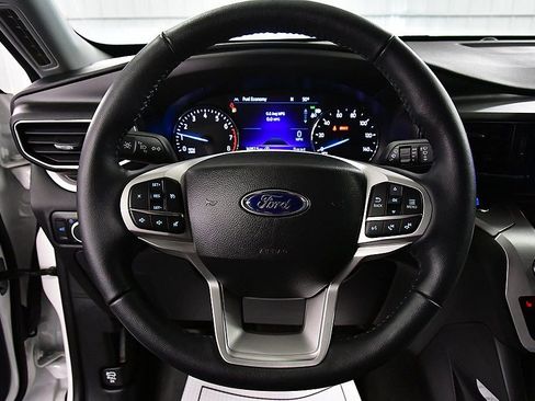 Used 2023 Ford Explorer XLT w/ Equipment Group 202A image 20