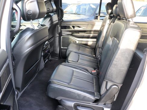 Used 2024 Jeep Wagoneer L Series II w/ Flexible Seating Group image 12