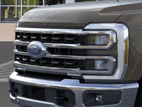 New 2026 Ford F250 4x4 Crew Cab Super Duty image 17