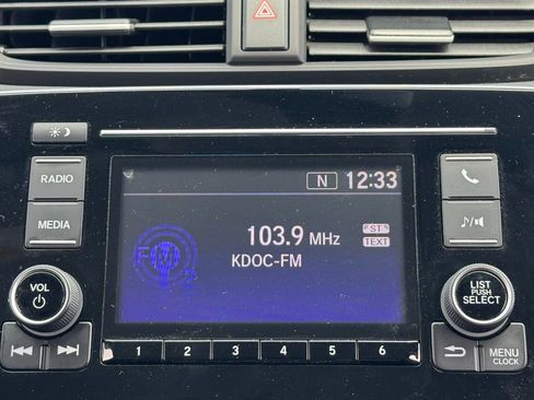 Used 2018 Honda CR-V LX image 11