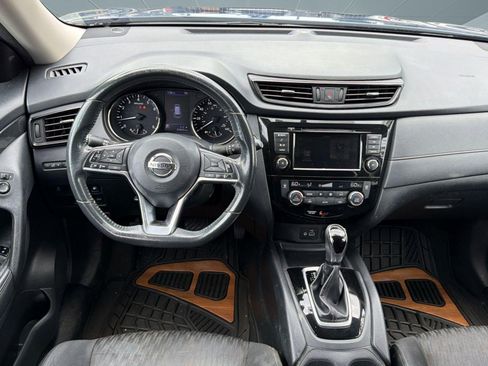 Used 2018 Nissan Rogue SV AWD/4WD image 26