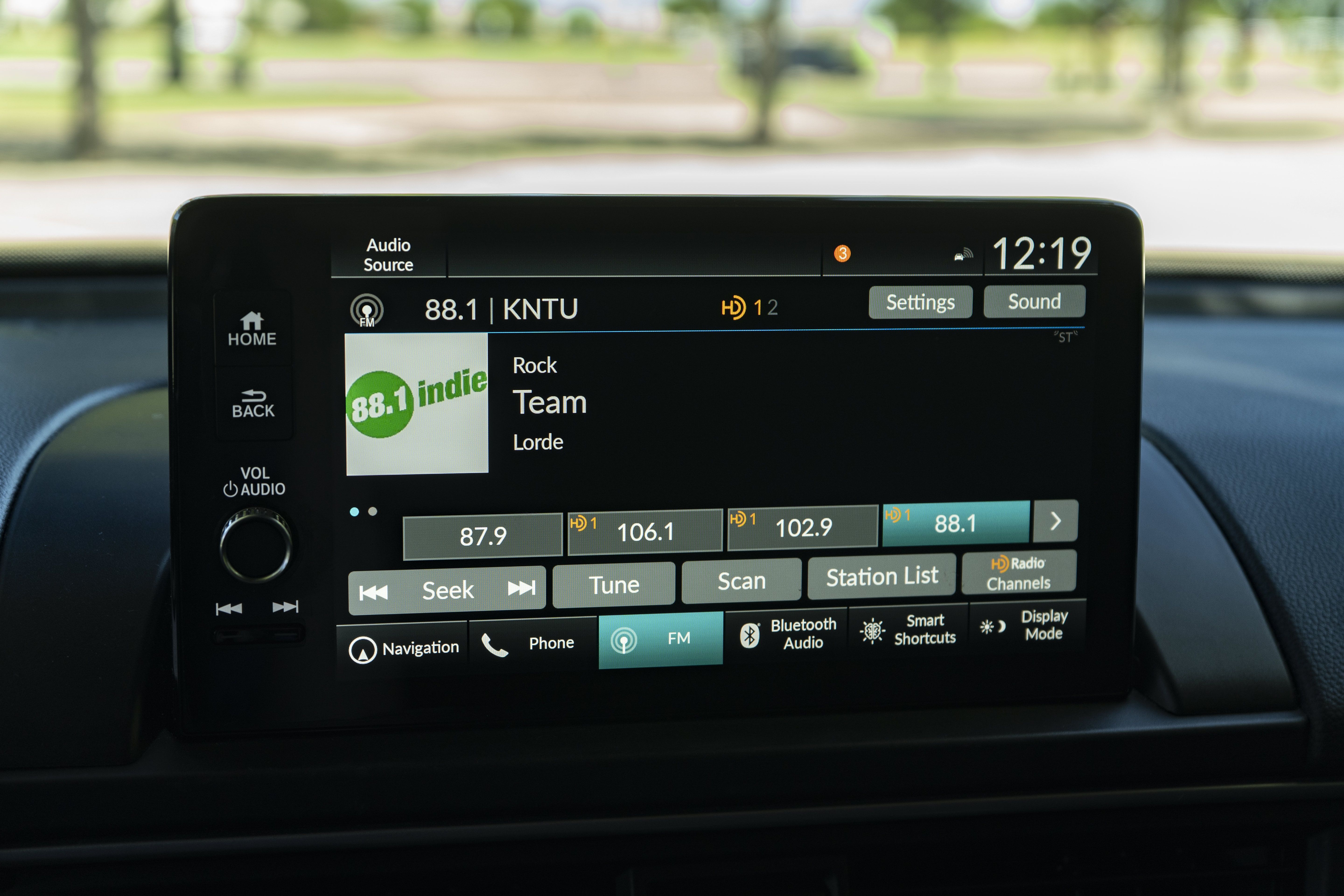 Certified 2023 Honda Pilot Touring image 25