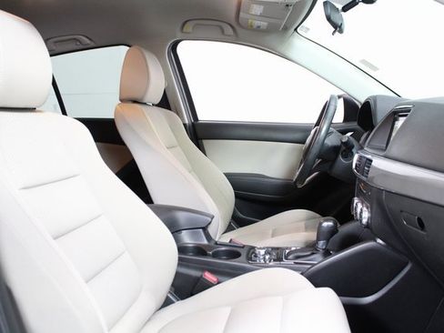 Used 2016 MAZDA CX-5 Touring image 10