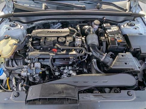 Used 2023 Kia K5 GT-Line image 23